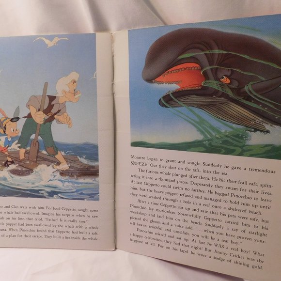 WALT DISNEY'S PINOCCHIO BOOK LINEN LIKE 2006 COLLECTIBLE - Picture 8 of 8